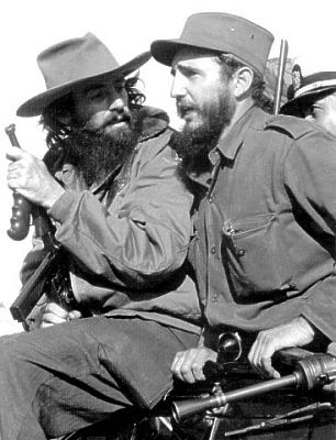 Файл:Camilo y fidel.jpg