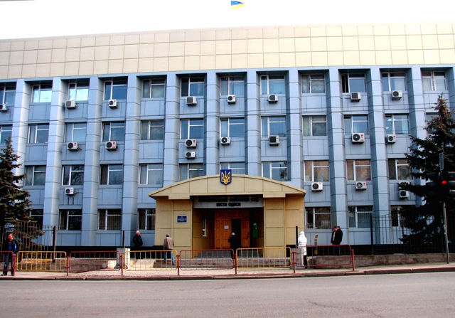 Файл:Malinovsky court.jpg